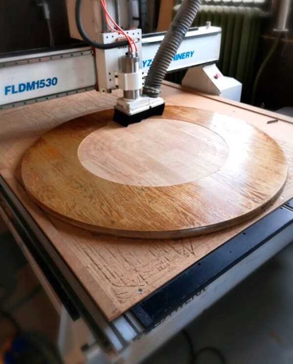 Veldtwerk-snuffelmug-tafel-04